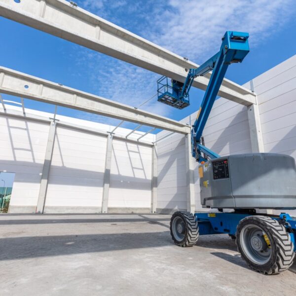 Addetto alla conduzione di piattaforme di lavoro mobili elevabili – con stabilizzatori